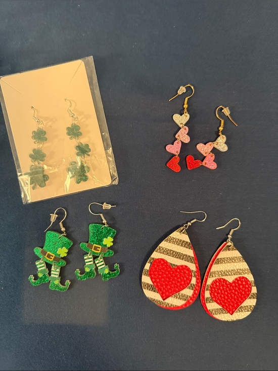 Jewelry - Assorted Glitter Holiday Earrings - Red, Green, Pink, White